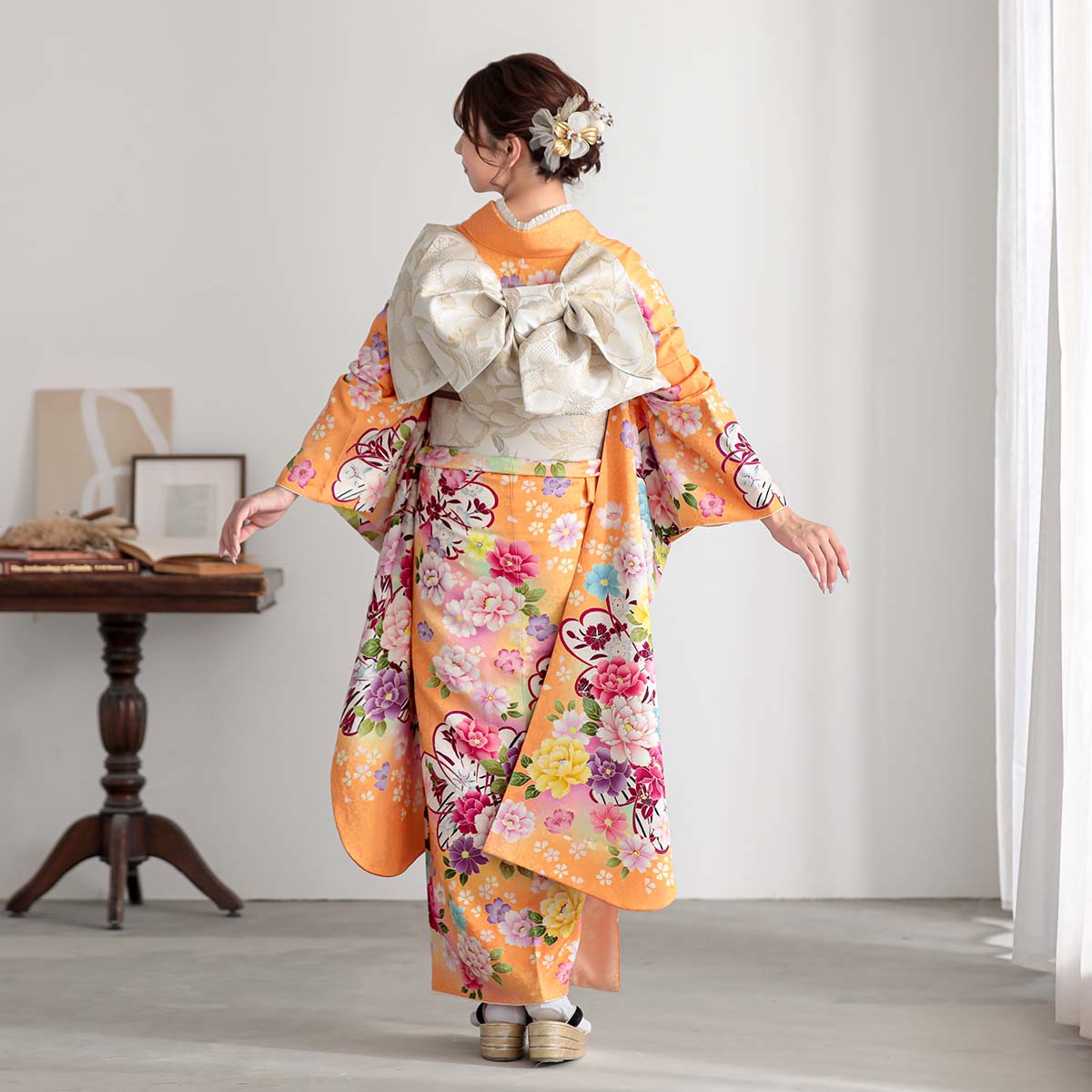 振袖　鶴・松・花文様 黄色と茶色のグラデーション 振袖 鶴・松・花文様 黄色と茶色のグラデーションの通販はau PAY
