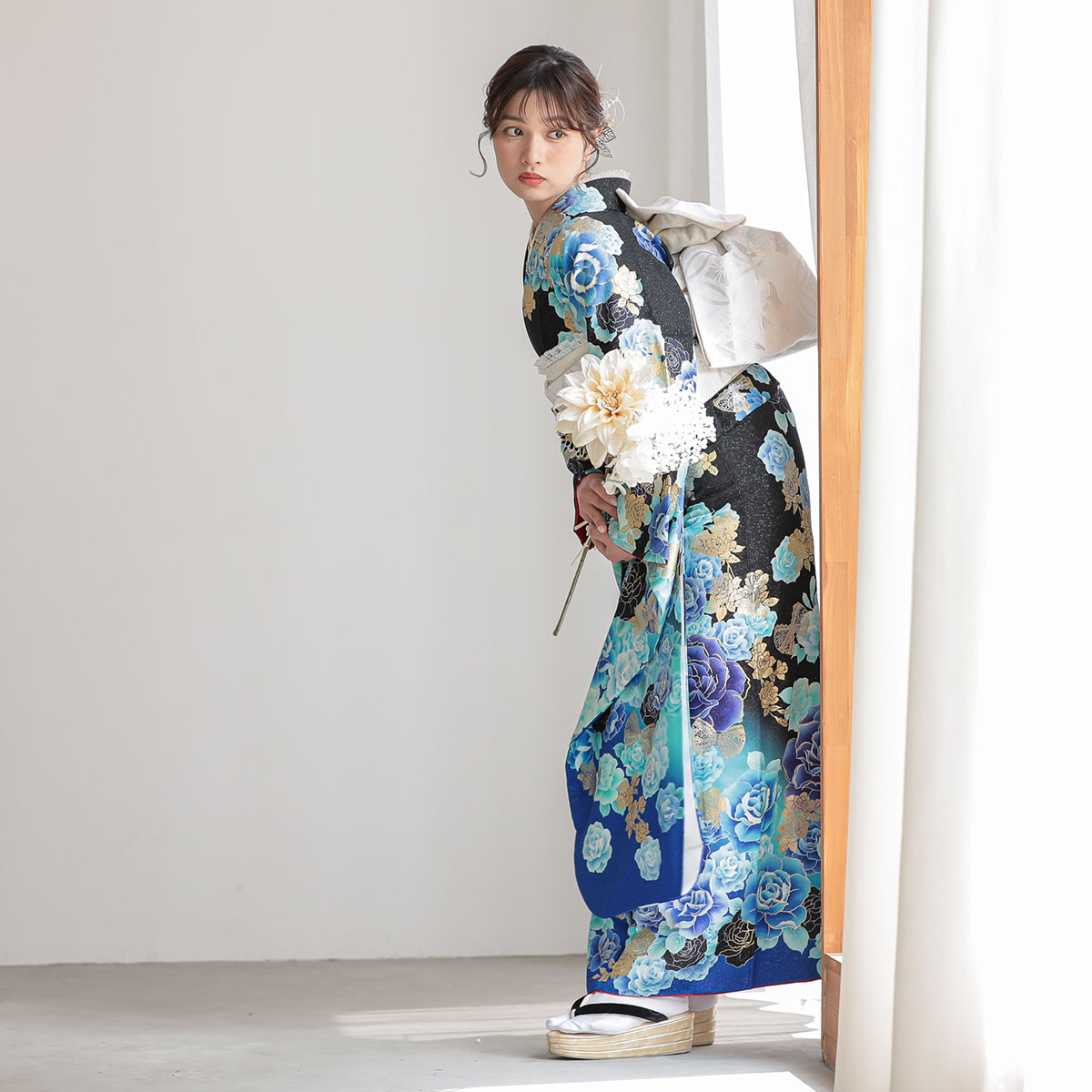 ポケカ 美品 ブルー系振袖 8点フルセット 正絹★青 バラ 鳳凰 ※ラメ 振袖 ・ 成人式 | 振袖（2月～12月利用） | HACB254000