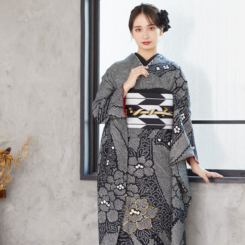 振袖：R1196 黒 絞り 熨斗に牡丹☆(絹)(宅)│ 振袖レンタル