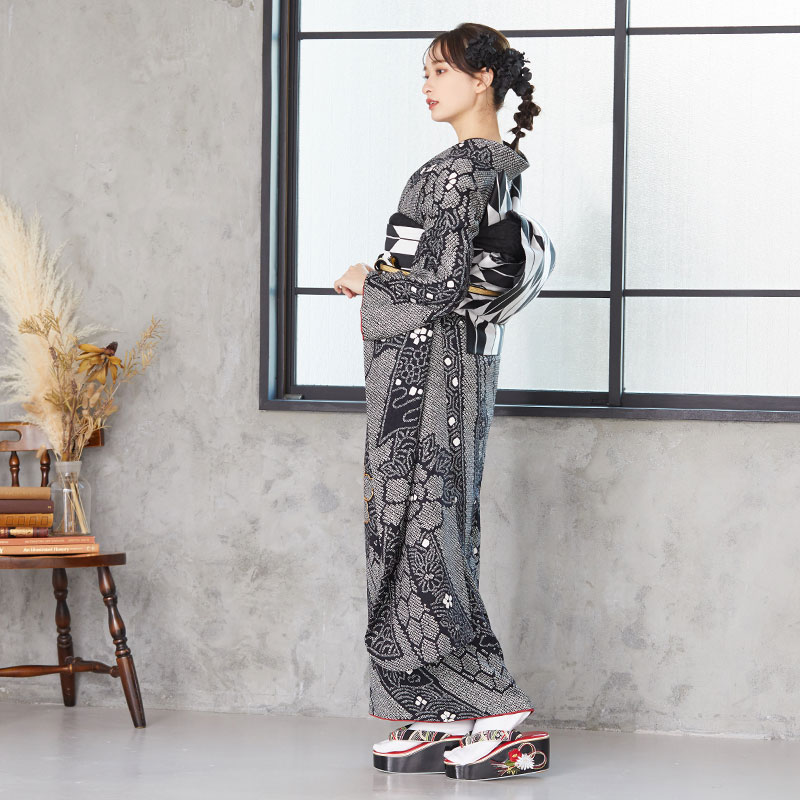 振袖：R1196 黒 絞り 熨斗に牡丹☆(絹)(宅)│ 振袖レンタル │ 京都