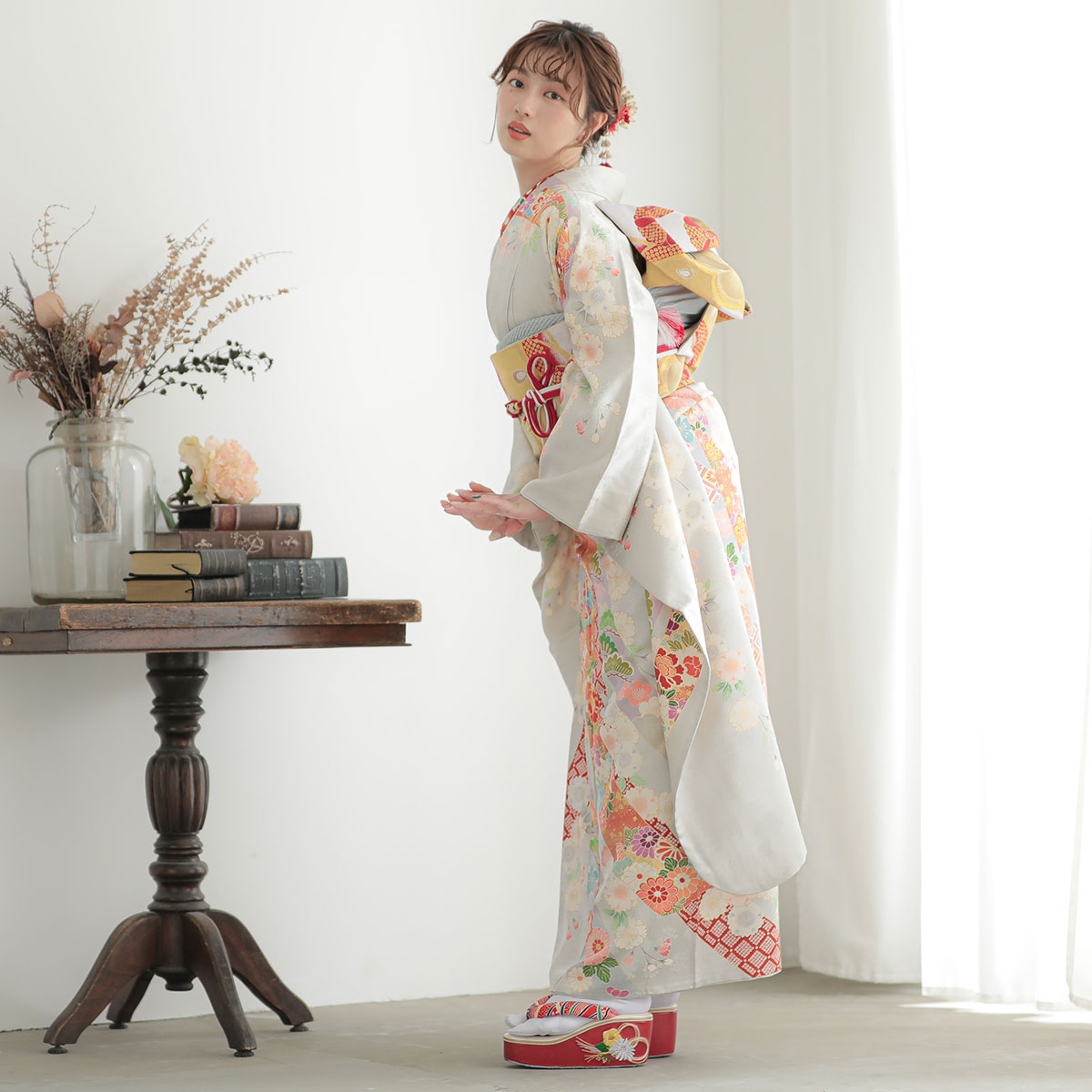 振袖：R1424 グレー 熨斗に八重桜☆(絹)(宅)│ 振袖レンタル │ 京都