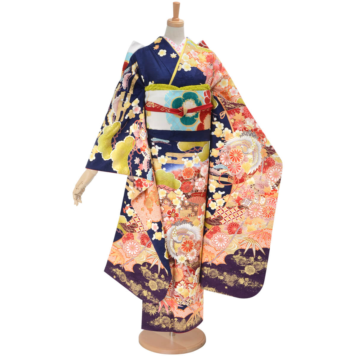 振袖：R1715 濃紺 雲取り花と鶴薬玉☆(絹)│ 振袖レンタル │ 京都着物