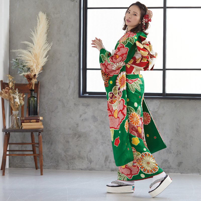 着物 正絹 振袖 振袖：R1829 緑 紅椿に菊梅(絹)│ 振袖レンタル │ 京都着物レンタル夢館