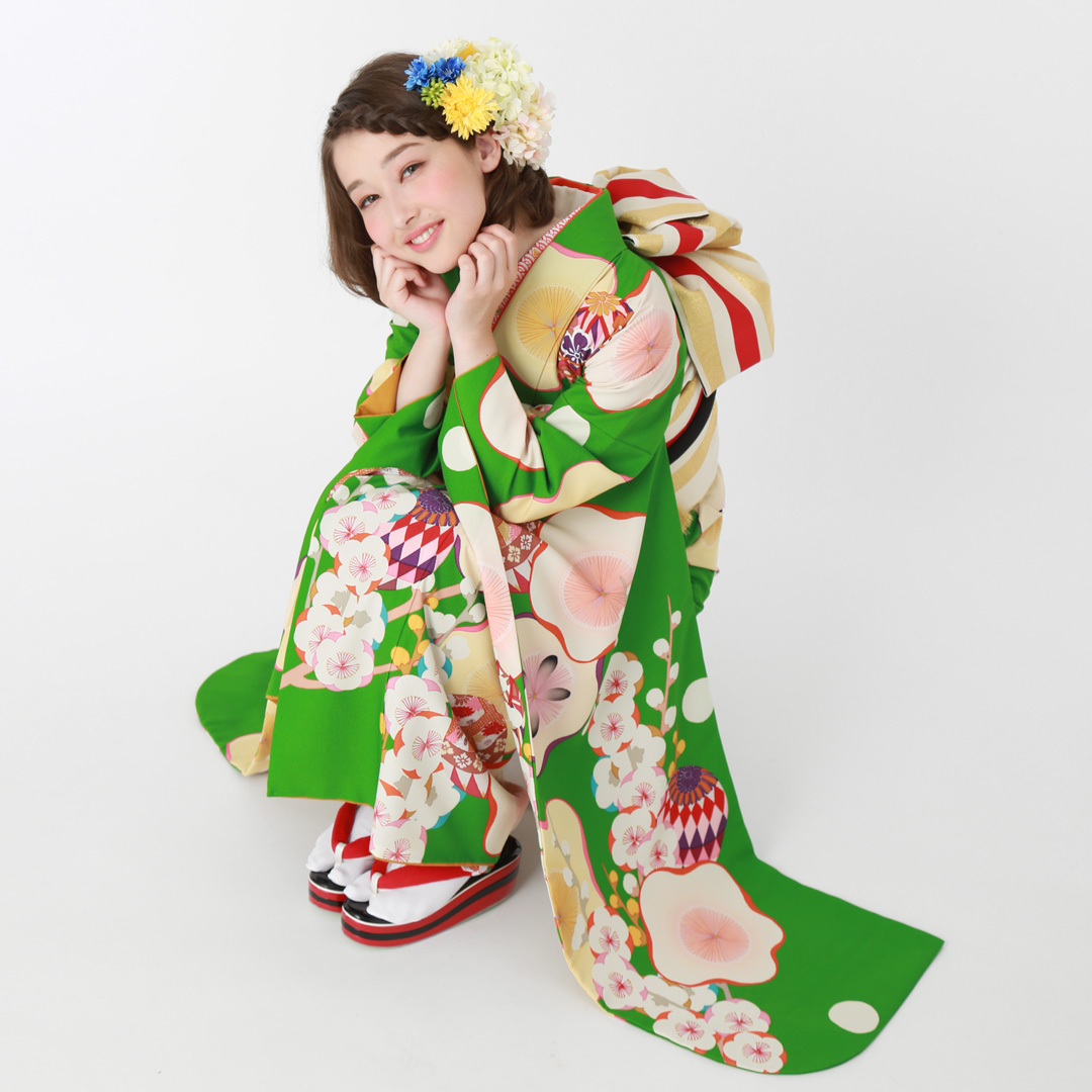 振袖：R1885 芸艸堂 緑 枝梅と毬│ 振袖レンタル │ 京都着物レンタル夢館