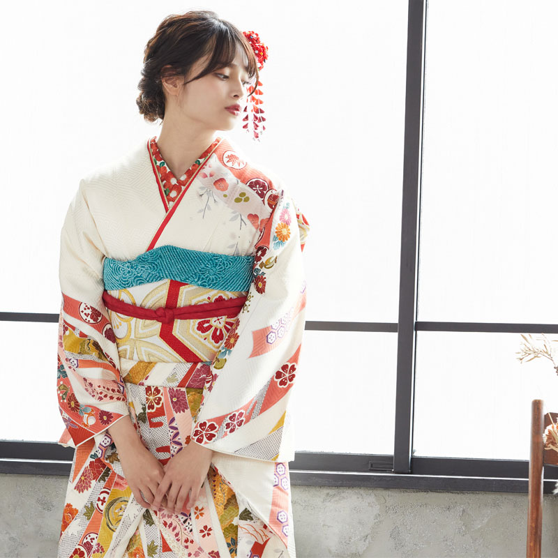 振袖：R1946 白 吉祥熨斗目に枝垂桜☆(宅)(R1425)│ 振袖レンタル