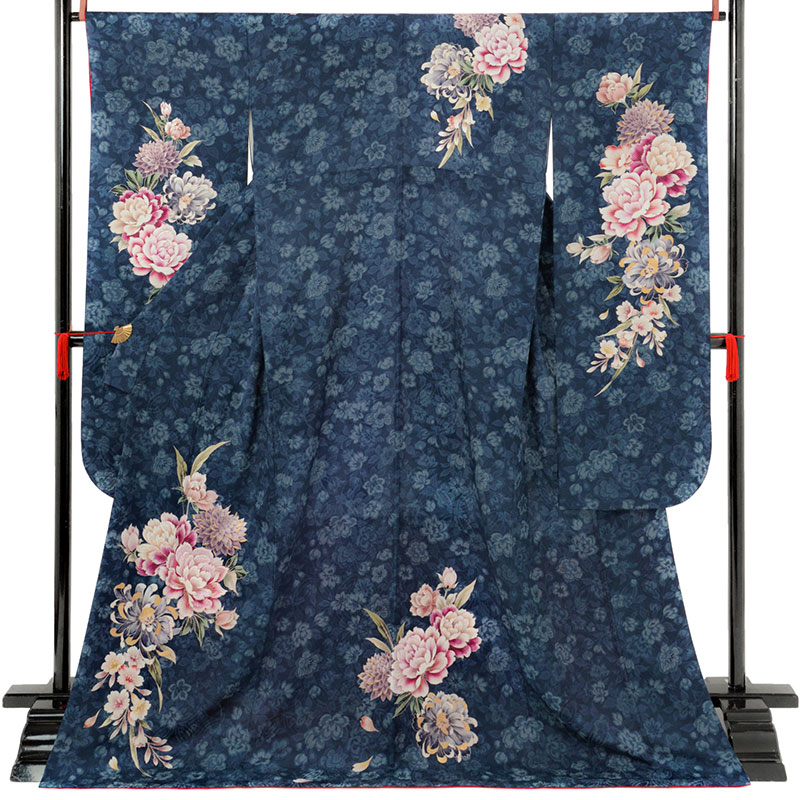 振袖： R2053ブルー 菊牡丹