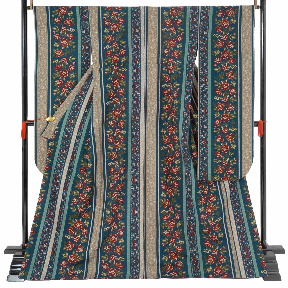 振袖： R2073和風館ブルー ゴブラン織調薔薇