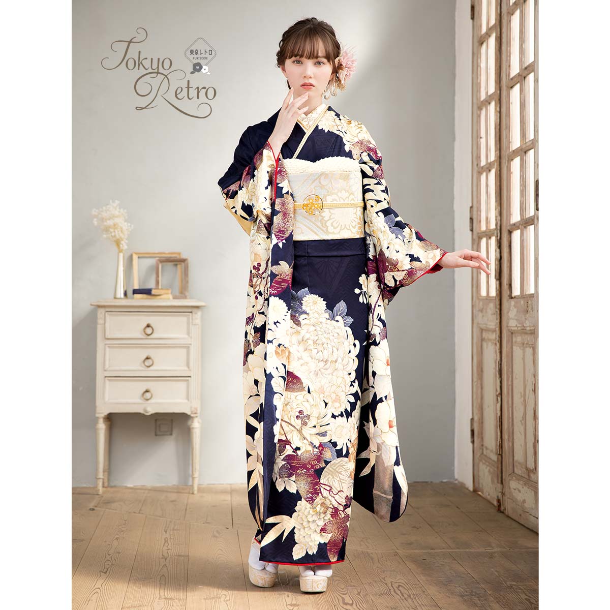 振袖：R2104 東京レトロ 濃紺 菊に蔦│ 振袖レンタル │ 京都