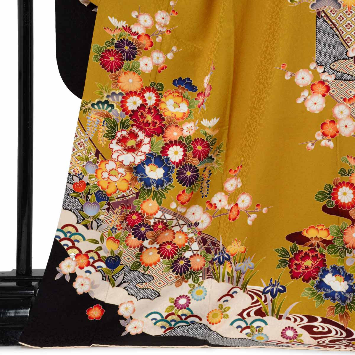 振袖： R2112山吹色 牡丹に花籠