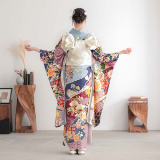 振袖：R2185 汕頭刺繍 淡ブルーグレー 梅に菊│ 振袖レンタル │ 京都