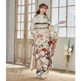 振袖：R2203 東京レトロ サンドベージュ 花丸文に桜│ 振袖レンタル