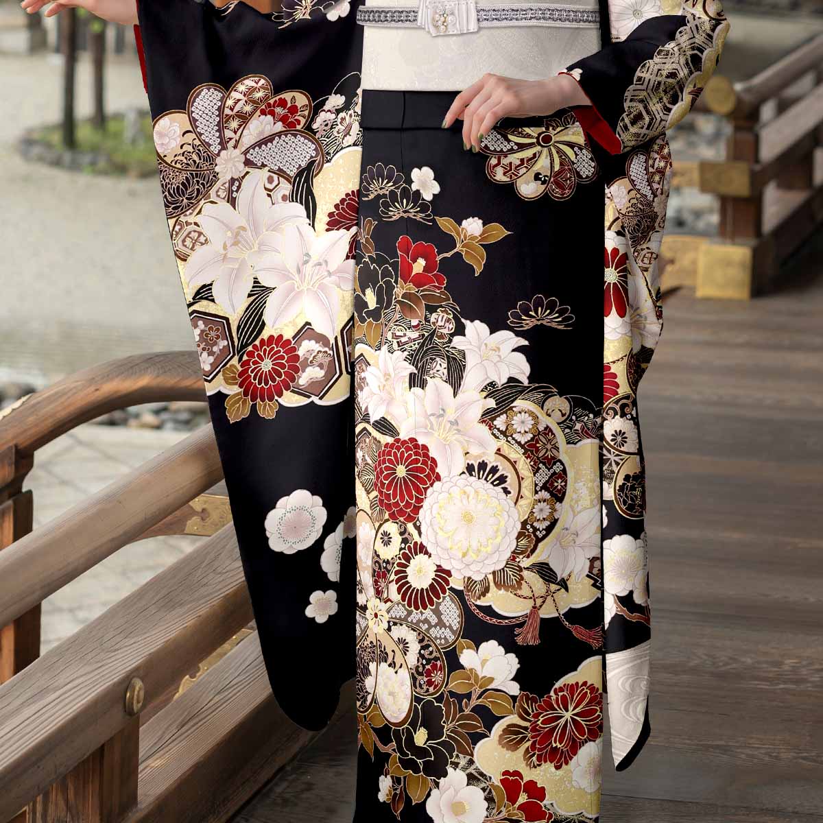 振袖：R2218 濃紺 百合に椿 ねじれ梅│ 振袖レンタル │ 京都着物
