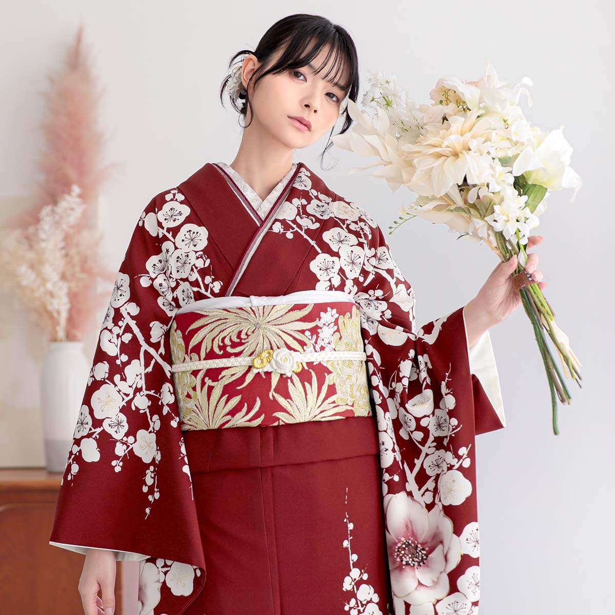 振袖： R2221紅一点赤 梅に牡丹