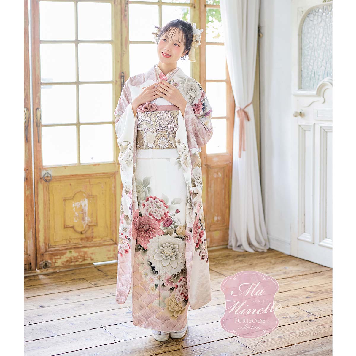 振袖：R2239 Ma Minette 白×ピンク ダリアに花々 花青海波│ 振袖
