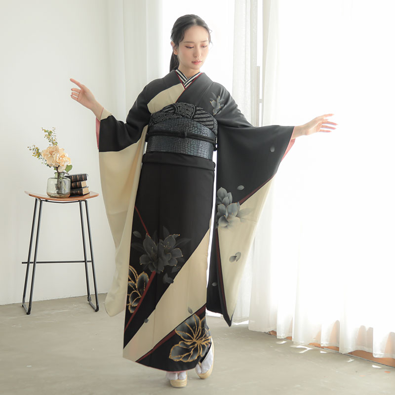 振袖：R316 【訳あり】白×黒 木蓮☆(絹)│ 振袖レンタル │ 京都着物