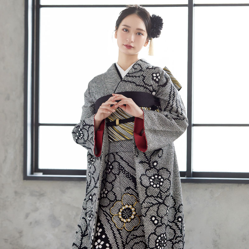 D343 振袖　総絞り　黒地　花模様　流水　正絹　着物　袷 D343 振袖 総絞り 黒地 花模様 流水 正絹 着物 袷 D343 振袖 総