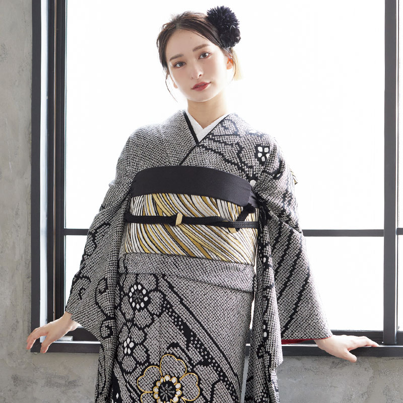 総絞り　振袖　成人式　フルセット　正絹　黒地 ☆329.黒の総絞り 振袖7点セット 正絹 フルセット 成人式 - メルカリ