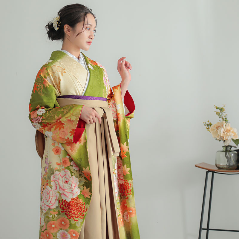振袖 正絹 小柄サイズ 淡色 牡丹 150〜158cm 成人式 前撮り 袴コーデ 牡丹の振袖一覧 | kimono hearts | 成人式の振袖レンタル・購入 卒業式
