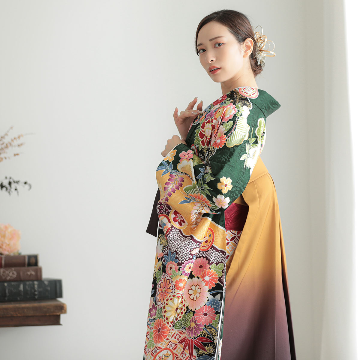 振袖袴： R2064深緑 花車に道長取り│ 袴レンタル │ 京都着物レンタル夢館