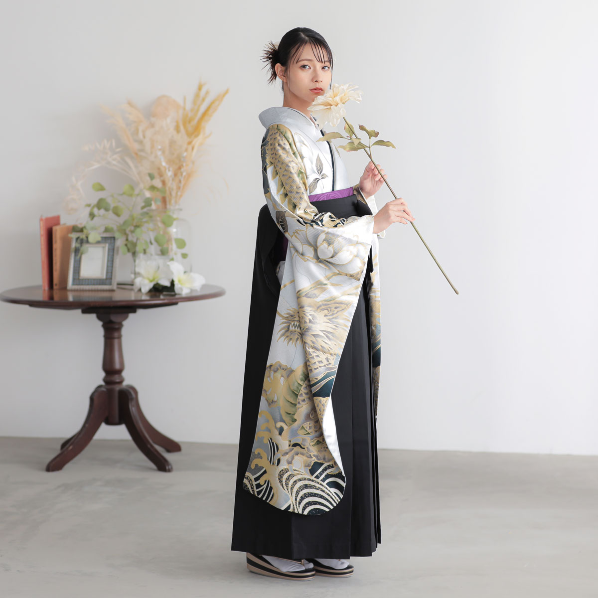 振袖袴： PreciousR2177白灰 桜に龍と荒波│ 袴レンタル │ 京都
