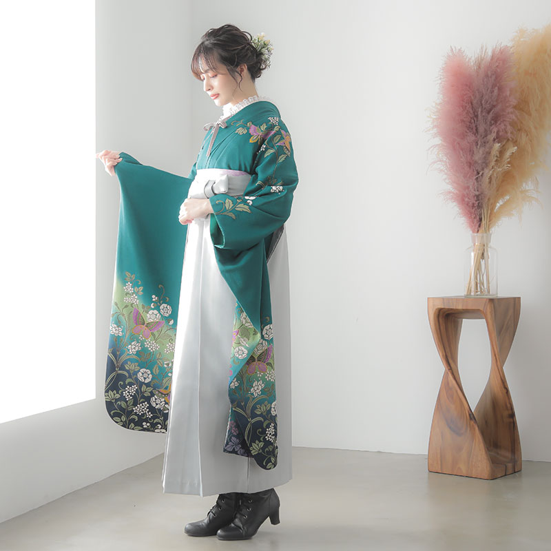 振袖袴： R682 青緑 蝶と蔓草花☆(絹)│ 袴レンタル │ 京都着物