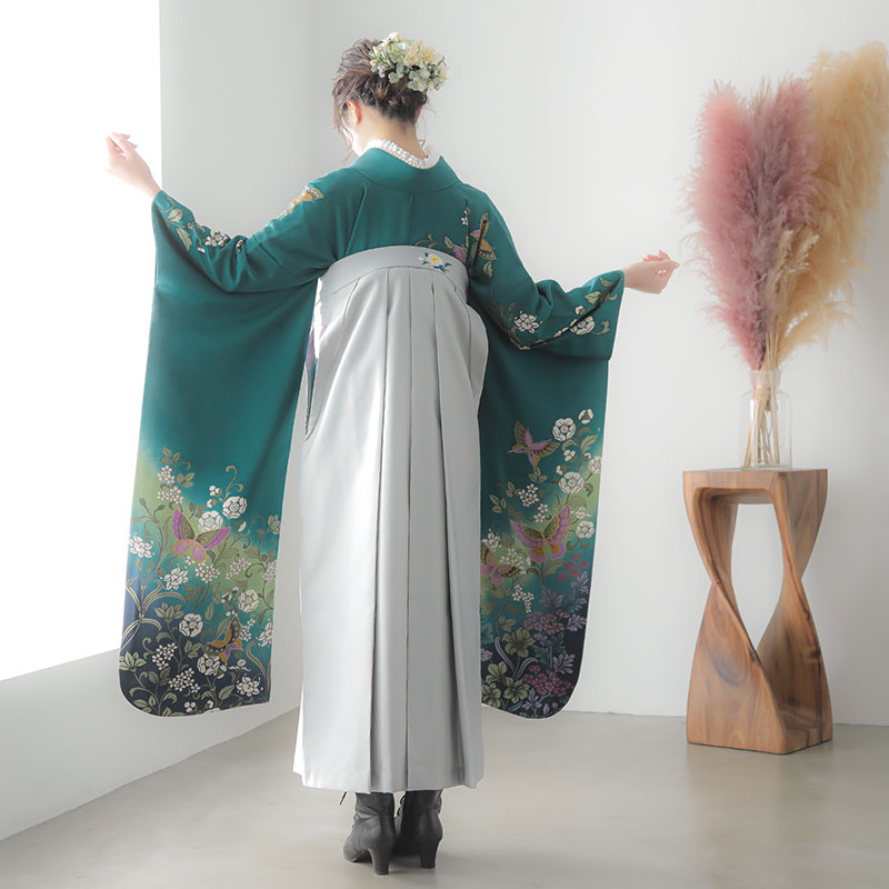 振袖袴： R682 青緑 蝶と蔓草花☆(絹)│ 袴レンタル │ 京都着物