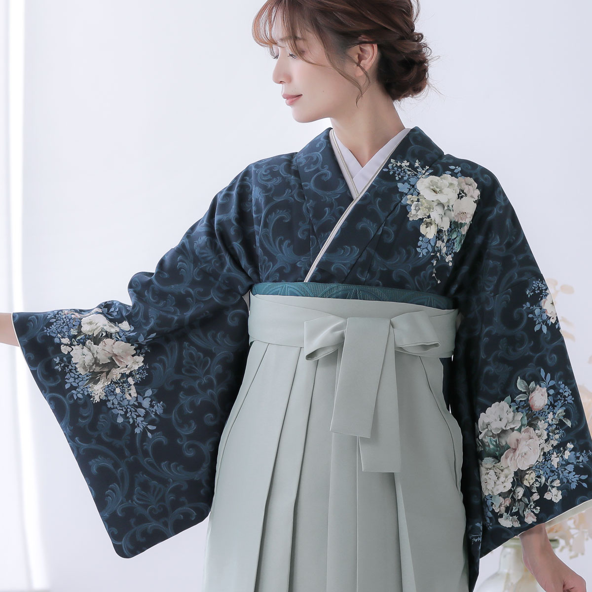 先生袴：H1314 ジャパンスタイル ネイビー 洋花のブーケ│ 袴レンタル 