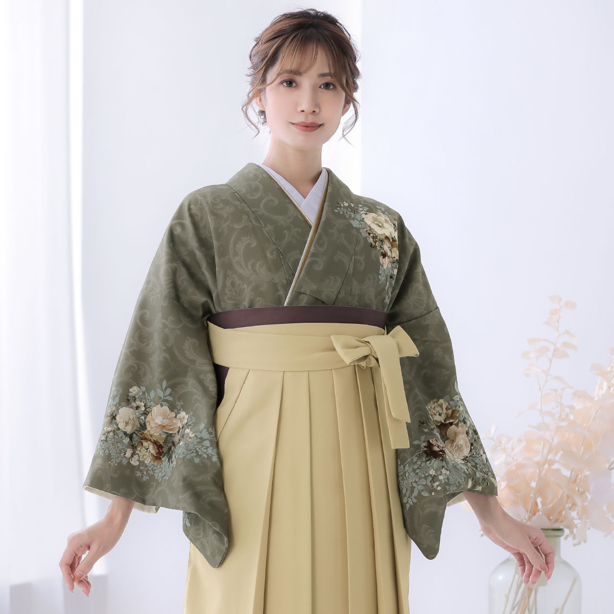 先生袴：H1316 ジャパンスタイル オリーブ 洋花のブーケ│ 袴レンタル 