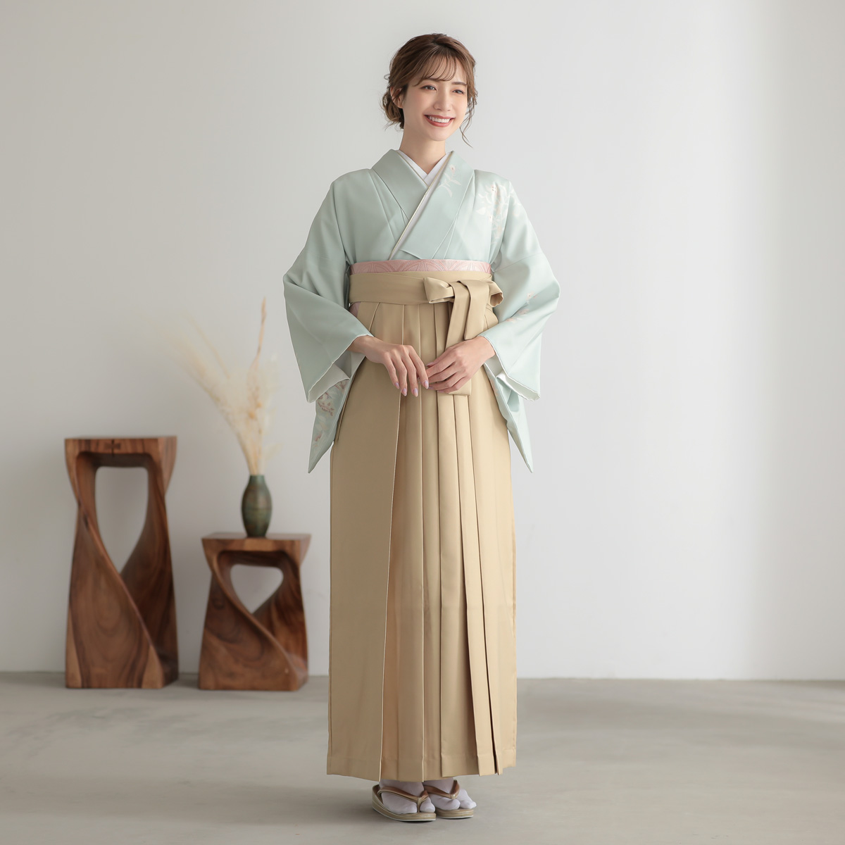 振り袖(57)長襦袢付き　身長140～155cm　ワイドサイズ　紺色 振り袖(57)長襦袢付き身長140～155cmワイドサイズ紺色