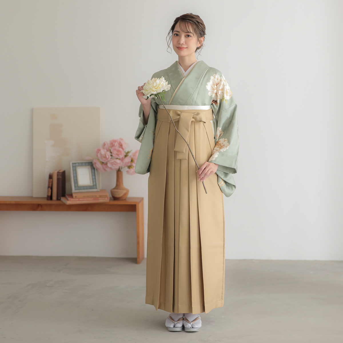 先生袴：H1358 セージグリーン 牡丹に藤と桜│ 袴レンタル │ 京都着物