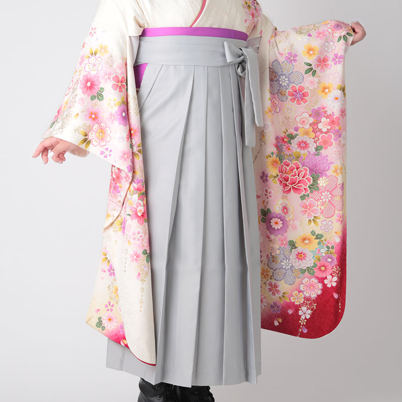 袴単品：P215-LLWアイスグレー×後ろ椿刺繍(W15)│ 袴レンタル