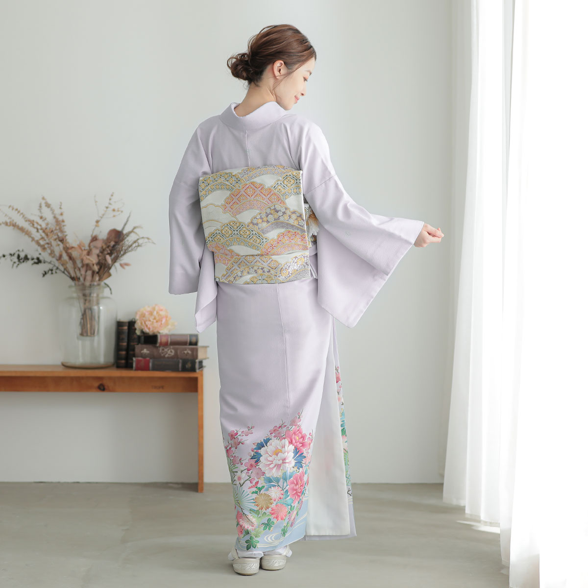 色留袖：E205 ジャパンスタイル 藤色 流水に松と牡丹| 色留袖レンタル
