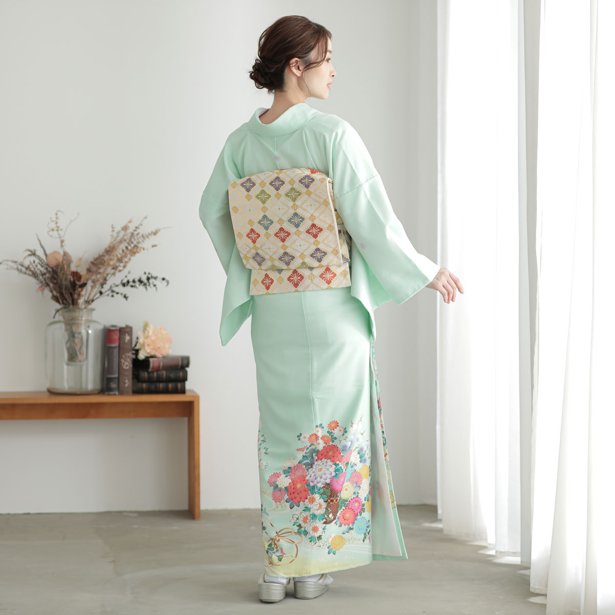 色留袖：E223 ジャパンスタイル 水色 流水花車| 色留袖レンタル