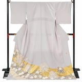 新品 胴抜き仕立て 銀通し 作家物落款 着物 ゆったり“松の舞”色留袖 T