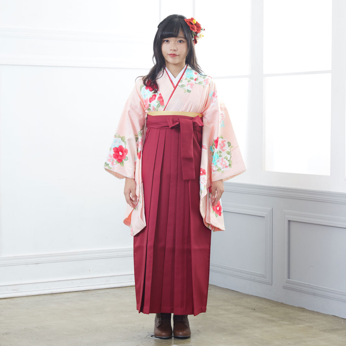 花柄袴　袴　165センチ　　女の子袴　小学生袴 小学生袴:A239 ピンク 縦縞に椿の花の丸│ 袴レンタル │ 京都着物