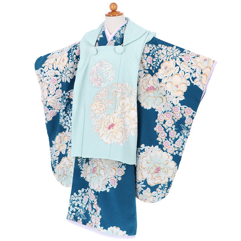 七五三被布 : NATURAL BEAUTY K072 【三歳女児被布】水色 椿に梅 七五三被布 : NATURAL BEAUTY K072 【三歳女児被布】水色 椿に梅