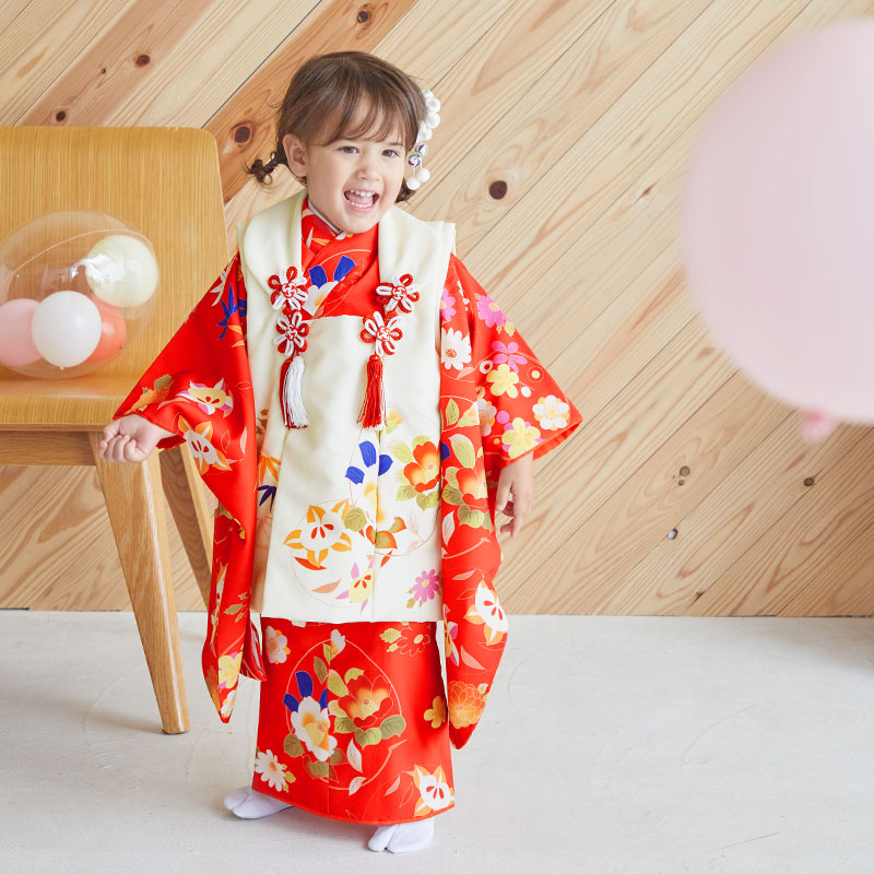 七五三被布 : Shikibu Classic K081 【三歳女児被布】白×赤 椿に橘の花 ...