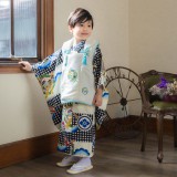 七五三  三歳   男児  被布　着物 七五三被布 : 華徒然 K169 【訳あり】【三歳男児被布】ヒワ茶×薄