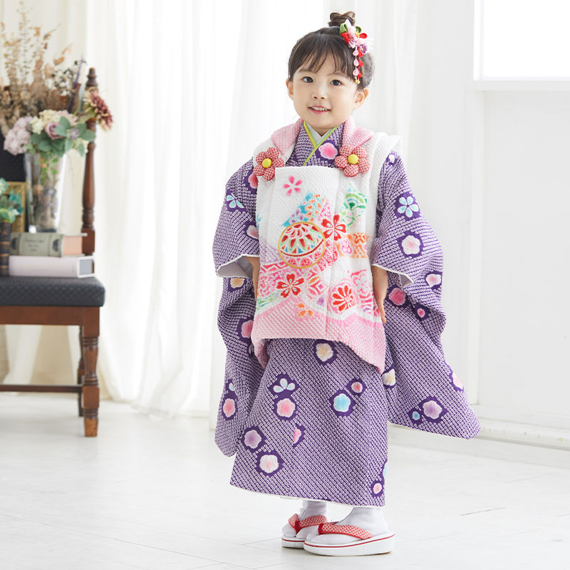 七五三被布 : K116 【三歳女児被布】総絞り 紫×白 手毬に熨斗と梅 