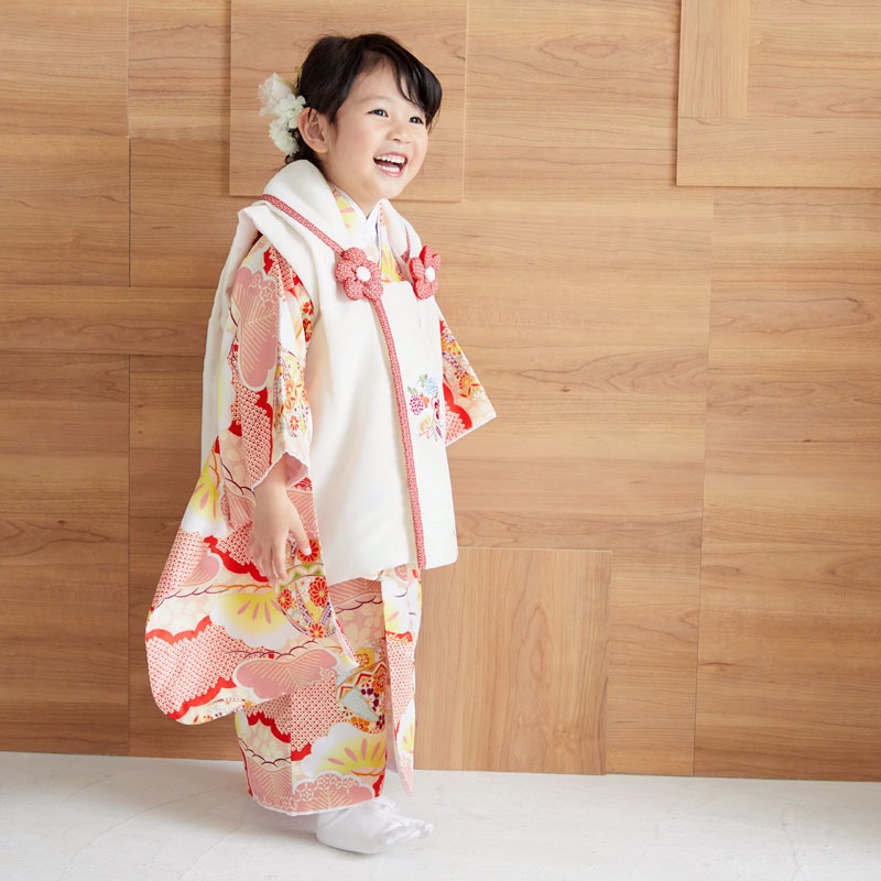 七五三被布 : K139 【三歳女児被布】オフホワイト花丸文×薄ピンク雲