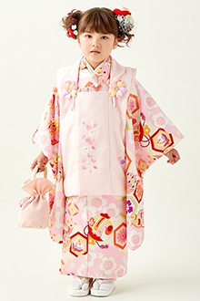 七五三被布 : 式部浪漫 K164 【三歳女児被布】クリーム花々×水色雲取り