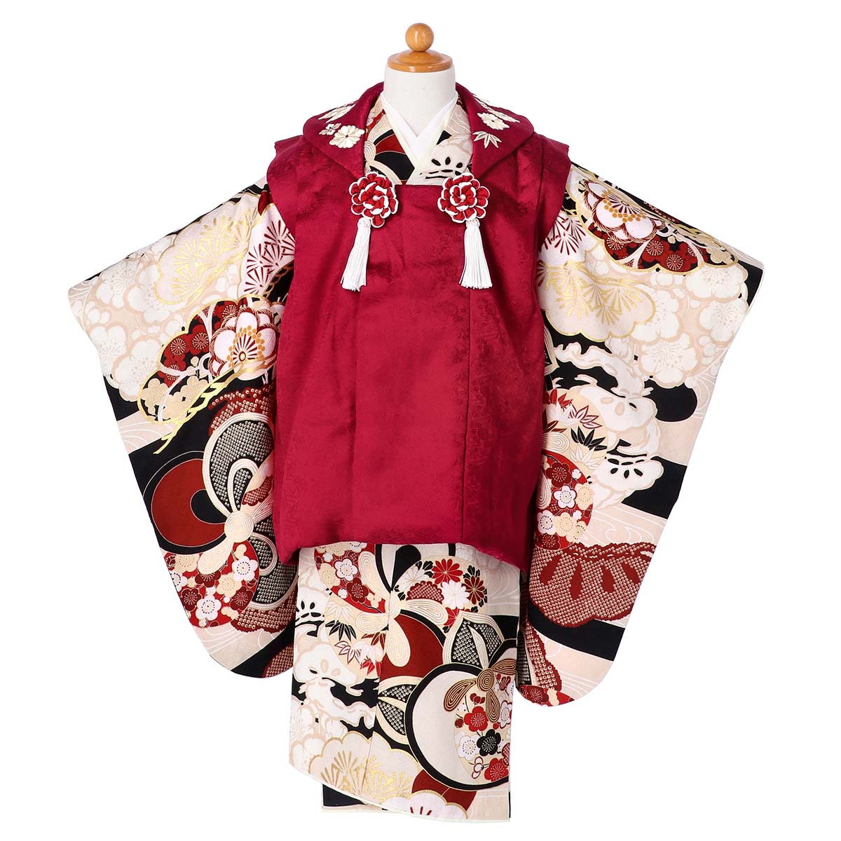 七五三被布 : 紅一点 K256 【三歳女児被布】【正絹】真紅x白黒松竹梅