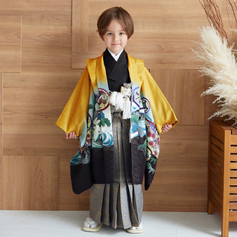 5歳　七五三　袴　男の子　着物 男児袴：BY024 【五歳】薄橙色×黒 鷹に波と菱格子 七五三男児袴