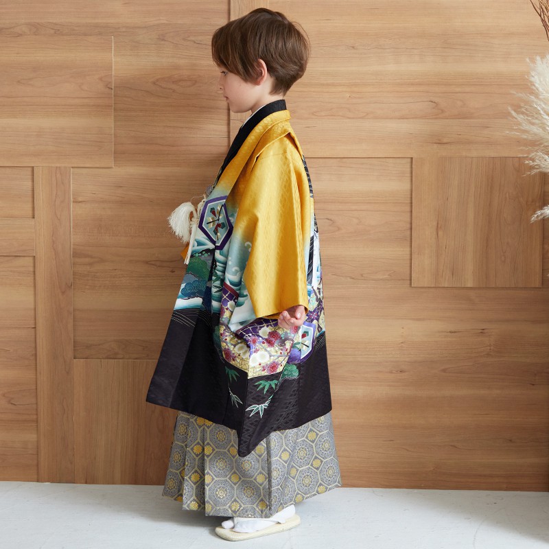 男児袴：BY024 【五歳】薄橙色×黒 鷹に波と菱格子 七五三男児袴