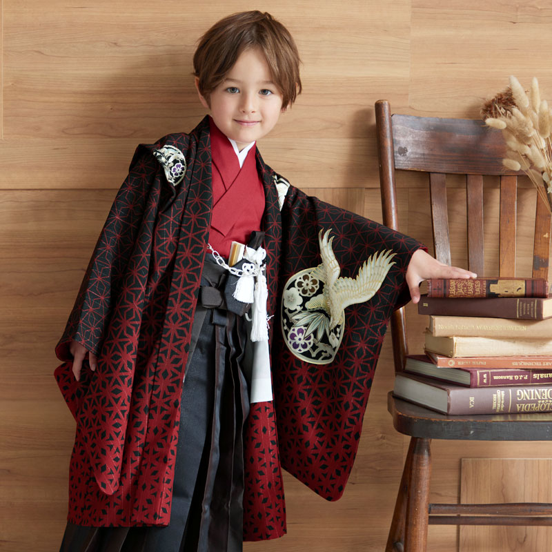 男児袴：BY104 【五歳】黒赤鷹の丸文×チャコール縞(BY130) 七五三男児