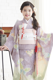 七五三七歳四つ身：N040 JILL STUART 薄緑 蝶々 | 七五三着物レンタル