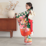 七五三七歳四つ身：N078 【正絹】緑 熨斗に花車 | 七五三着物レンタル