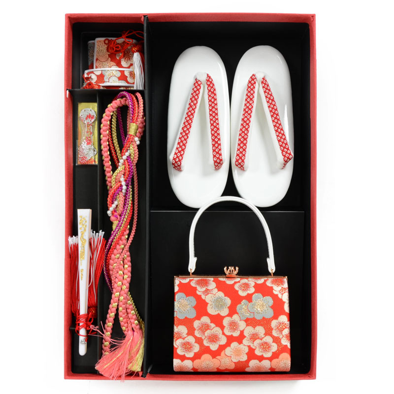 七五三七歳四つ身：N079 【正絹】淡ピンク 総絞り 熨斗束に手毬