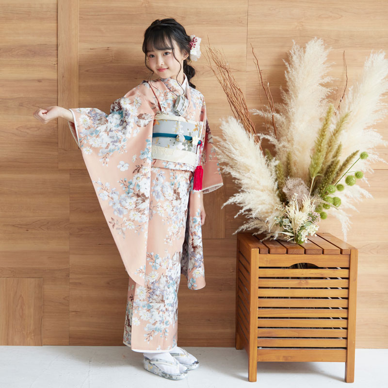 七五三七歳四つ身：N106 SUGAR KEI コーラルピンク 花々