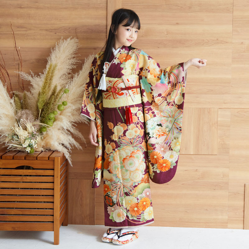 アンティーク子供着物　花薬玉　四つ身　華やか　お正月　七五三　お雛祭りに 七五三七歳四つ身：N111 華徒然 赤紫 花薬玉 | 七五三着物レンタル